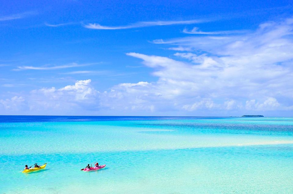 Turquoise lagoon in the Maldives